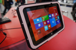 Fujitsu Stylistic V535 nie wyróżnia się cienką obudową